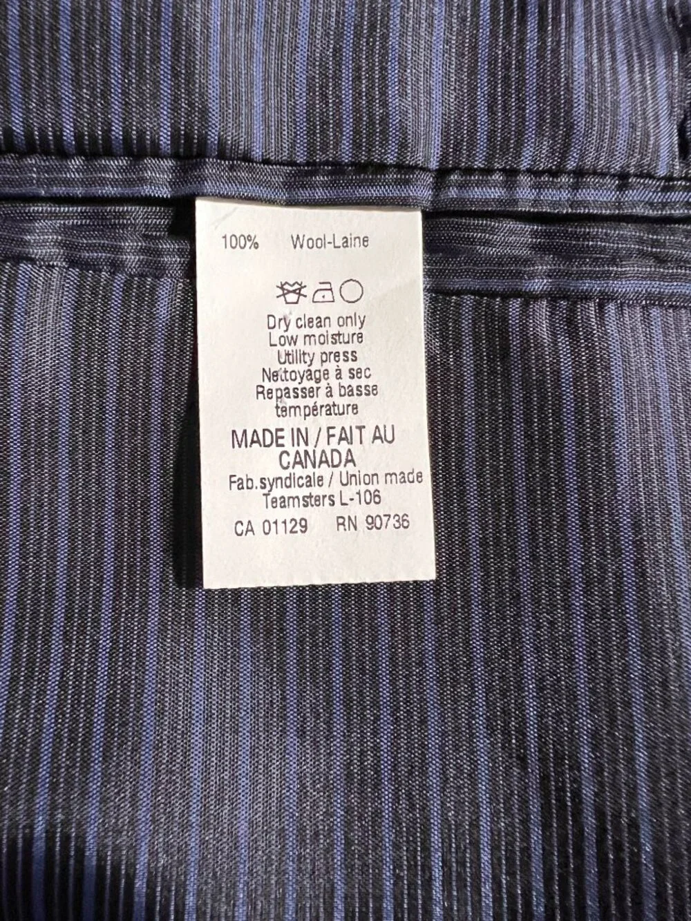 Calvin Klein Slim Fit 100% Wool Navy Blue Pinstripe Suit Jacket Blazer Men's 44R